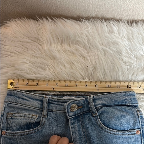 Women's Blue Jeans - Picture 7 of 9